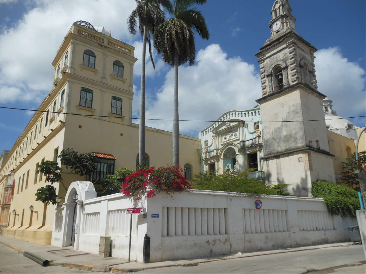 El Convento, la Iglesia y el Colegio de Belén en la Habana Vieja El Convento, la Iglesia y el Colegio de Belén en la Habana Vieja