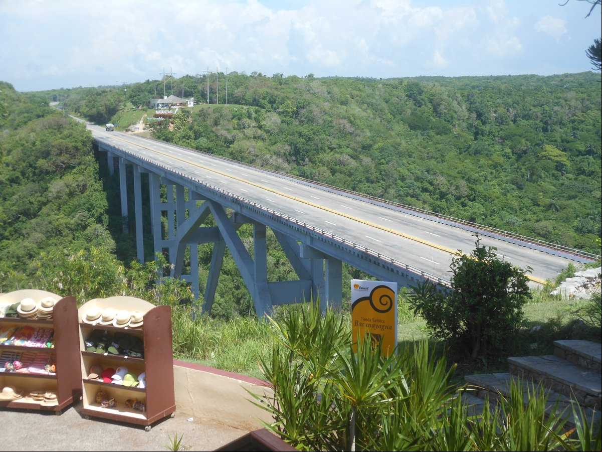 El Puente de Bacunayagua, el más alto de Cuba El Puente de Bacunayagua, el más alto de Cuba