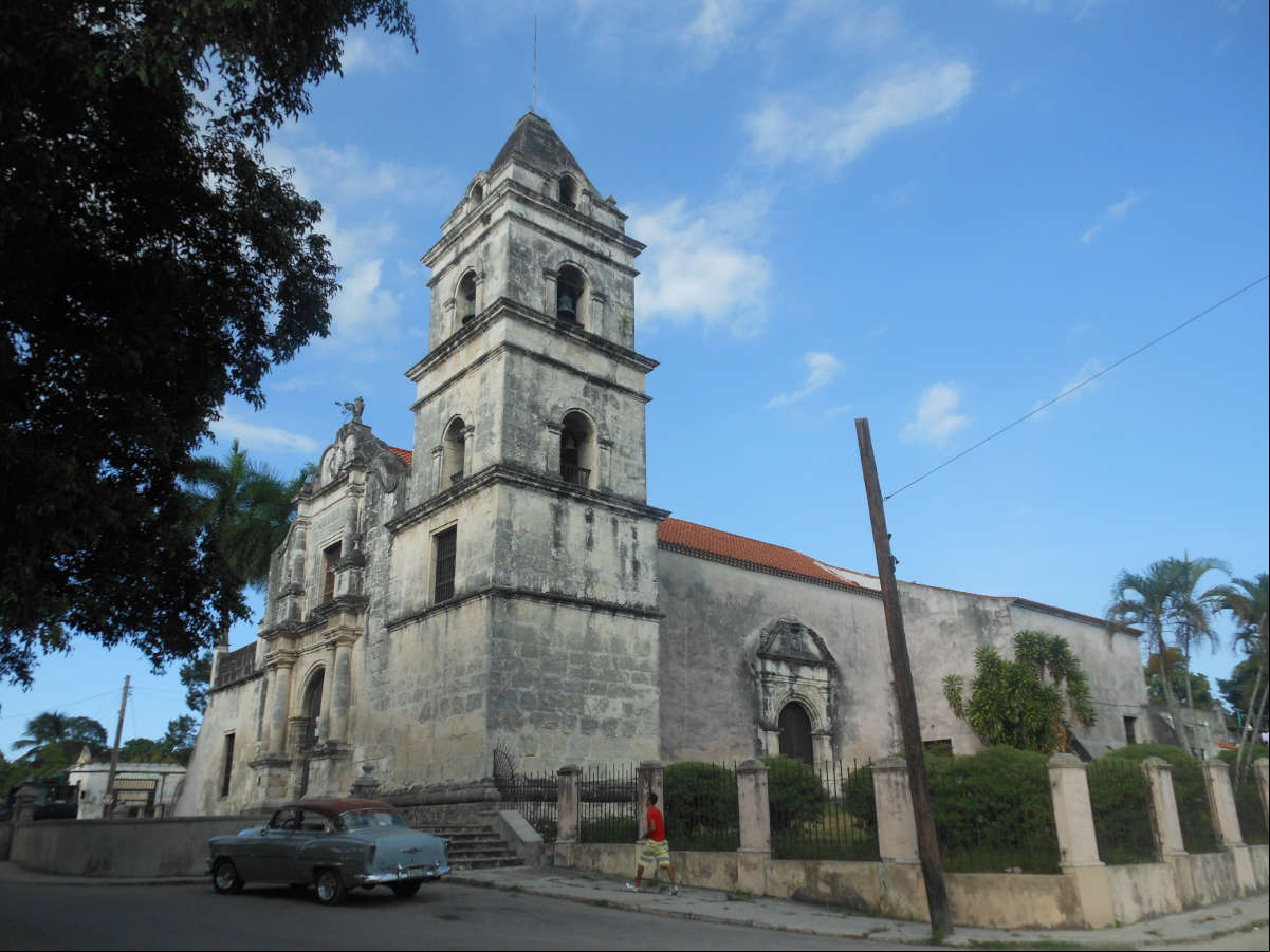 Iglesia Parroquial de Santa María del Rosario, conocida como la Catedral de los Campos de Cuba Iglesia Parroquial de Santa María del Rosario, conocida como la Catedral de los Campos de Cuba