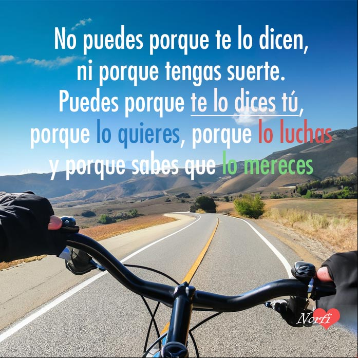 Manejando por una carretera con una bicicleta