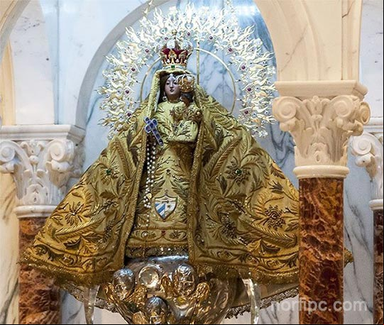 Imagen original de la Virgen de la Caridad en el Santuario del Cobre Imagen original de la Virgen de la Caridad en el Santuario del Cobre