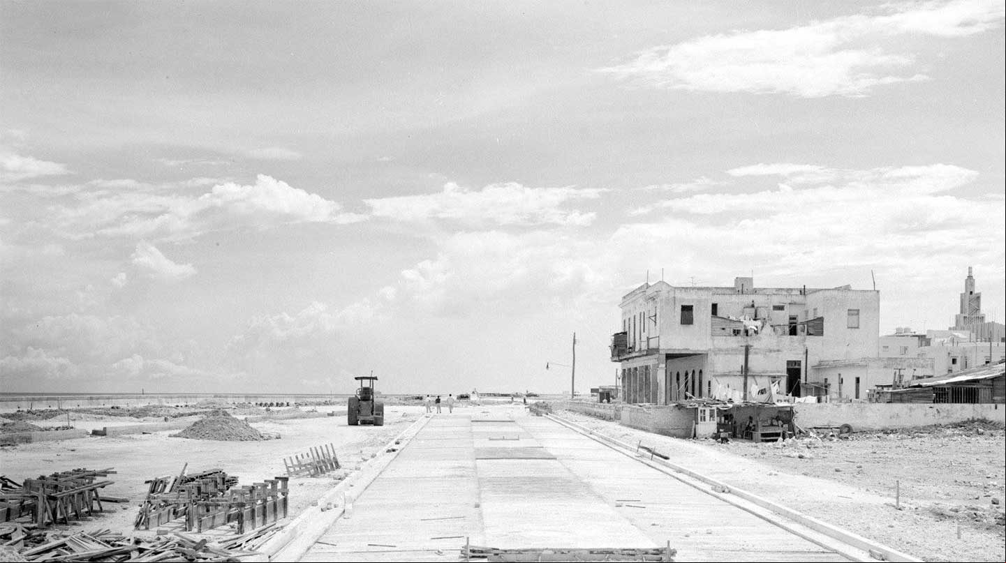 Cimientos sobre los que se fundio la calzada del Malecon Cimientos sobre los que se fundio la calzada del Malecon