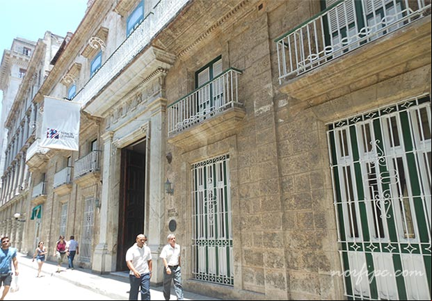 Hotel Florida en la calle Obispo en la Habana Vieja Hotel Florida en la calle Obispo en la Habana Vieja