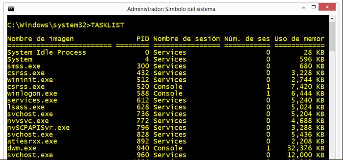 Ventana del comando TASKLIST en Windows mostrando todos los procesos ejecutandose Ventana del comando TASKLIST en Windows mostrando todos los procesos ejecutandose