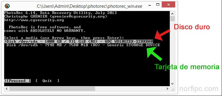 Ventana de PhotoRec mostrando la lista de dispositivos conectados a la computadora Ventana de PhotoRec mostrando la lista de dispositivos conectados a la computadora