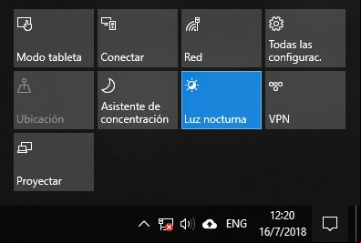 Encender Luz nocturna en el área de notificaciones de Windows Encender Luz nocturna en el área de notificaciones